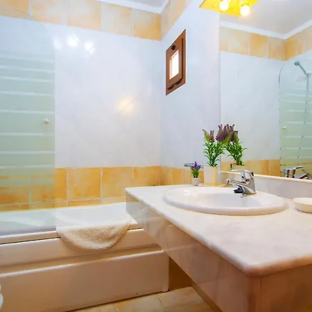 Hébergement de vacances Chimeneas *